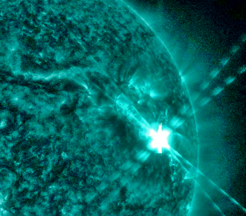 NASA images show an ‘amazing’ solar flare that caused interference on ...