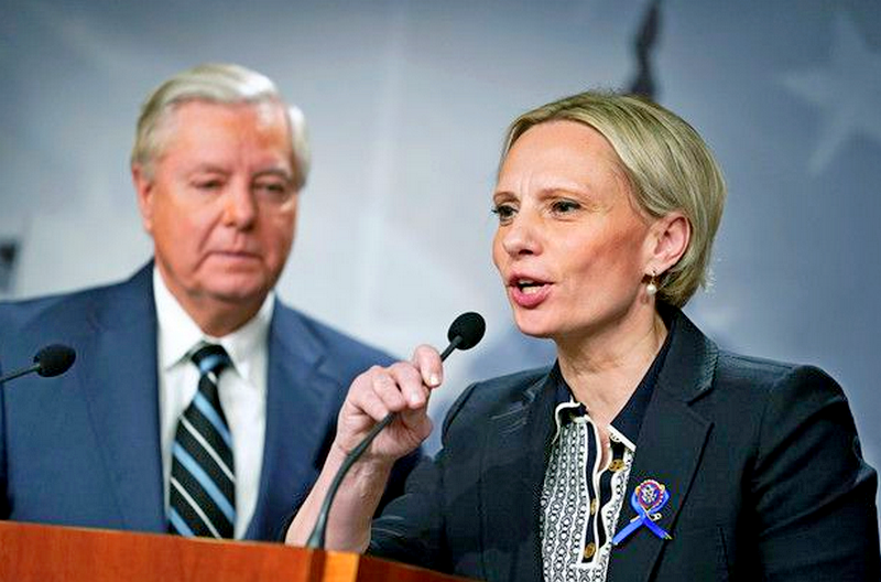 Republicans wince as their Ukrainian-born colleague thrashes Zelenskyy