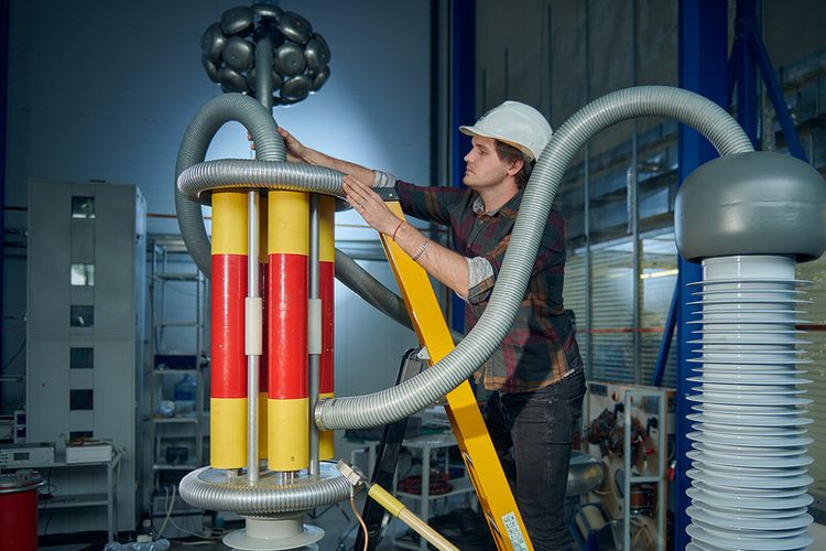 Moscow enterprises successfully cope with today's challenges, continue to develop and reach a new domestic level of developments and  technological safety.