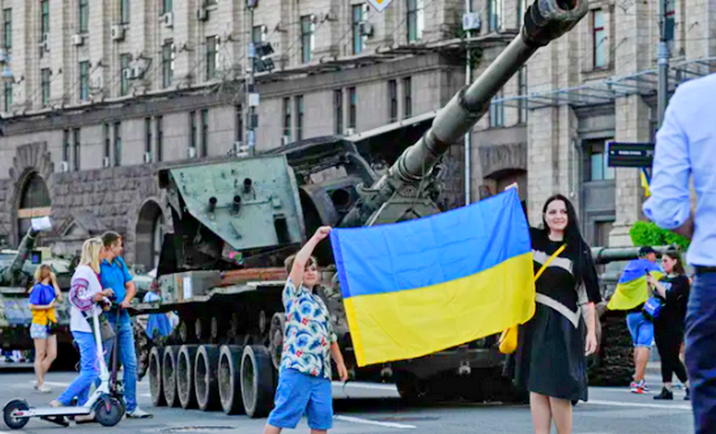 Ukraine independence day overshadowed by fear of Russian attacks