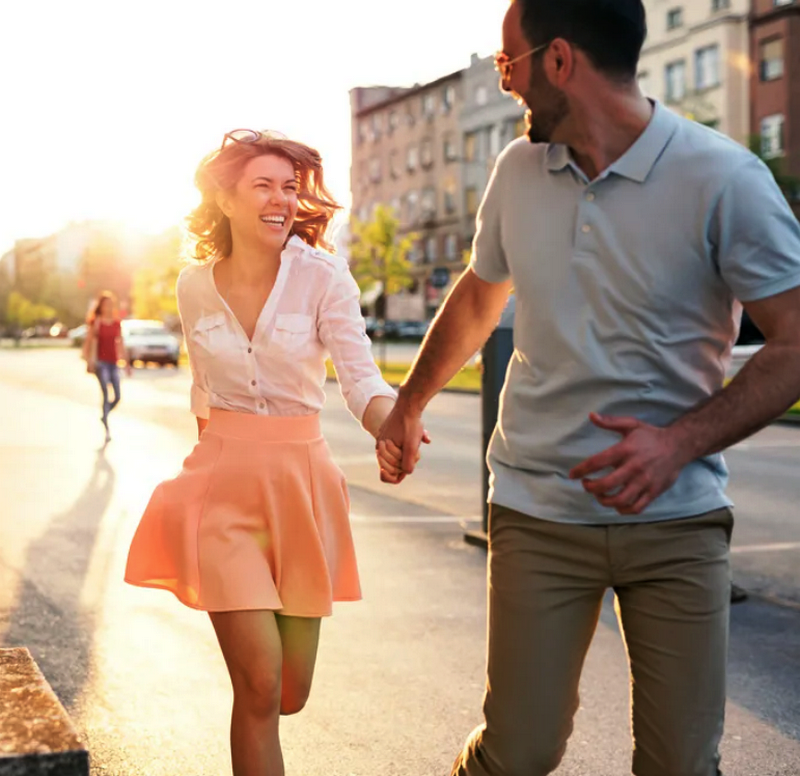 7 SIGNS TO KNOW IF YOU’RE REALLY FALLING IN LOVE